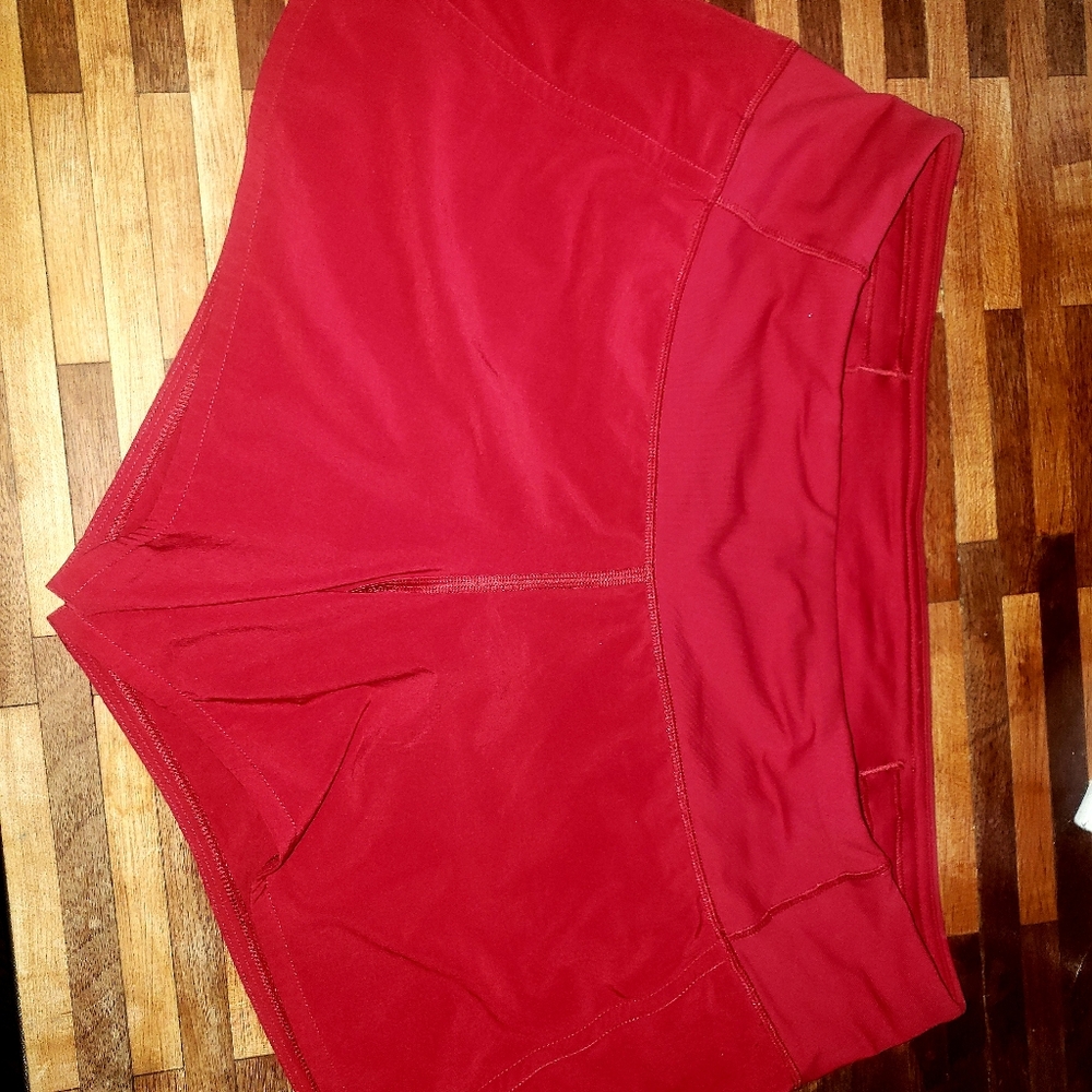 Lululemon size 8